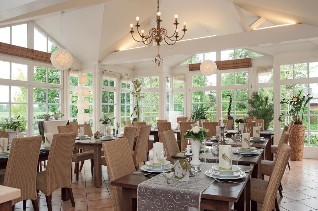 Hotel Restaurant Zum Heidekrug Bersenbruck Exterior photo